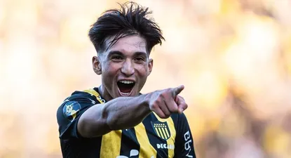Ignacio Laquintana y su cara llena de gol tras el 2-0 anotado por Peñarol ante Nacional en el clásico