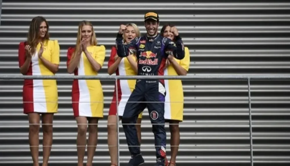 Daniel Ricciardo y un nuevo festejo