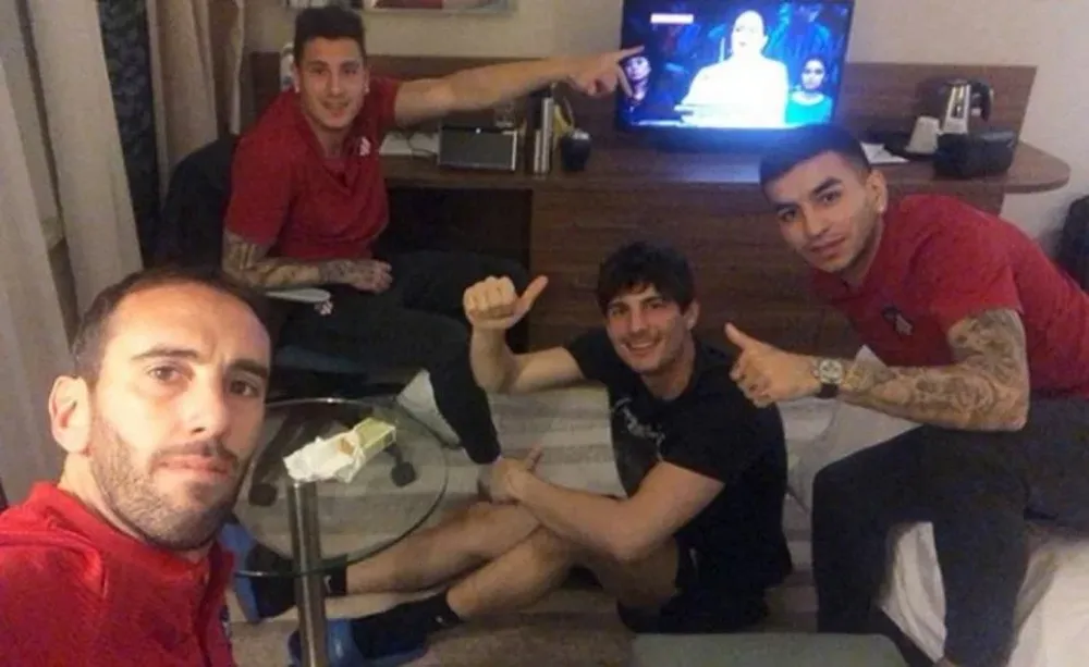 En Moscú: Godín y Josema junto a Correa y Werner