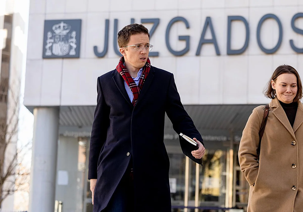 Íñigo Errejón, saliendo de Tribunales.