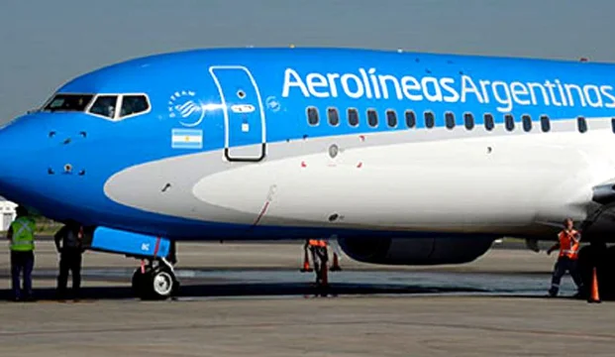 La situación ocurre en medio del debate sobre la posible privatización de Aerolíneas Argentinas.
