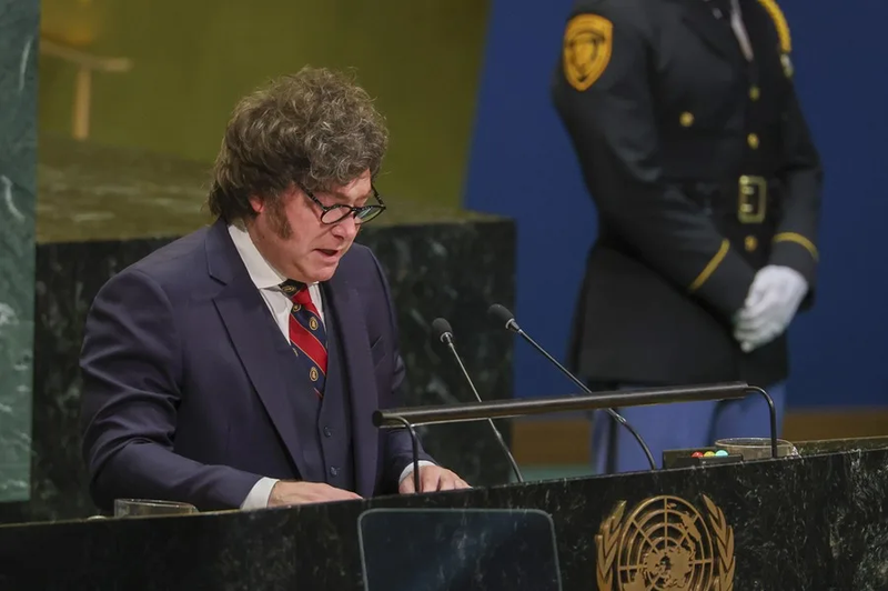 Javier Milei, durísimo contra Pedro Sánchez: "El gobierno socialista español es una mezcla entre anarquía y tiranía"