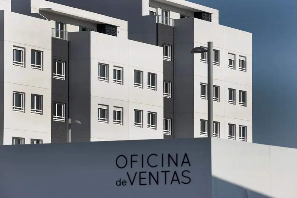Vista de varios bloques de viviendas en venta