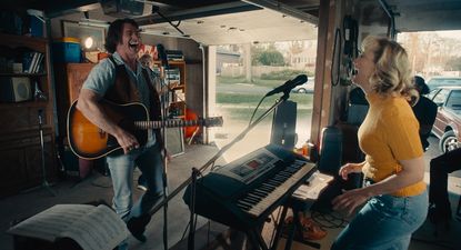 Estrenos de cine este viernes: Canción para dos, Rental Family, Nouvelle Vague y más