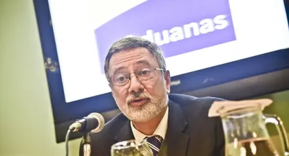 Director nacional de Aduanas Enrique Canon