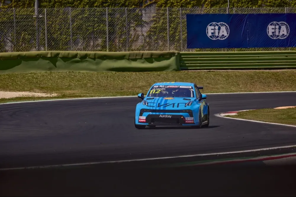 Santiago Urrutia en la temporada 2024 de TCR World Tour