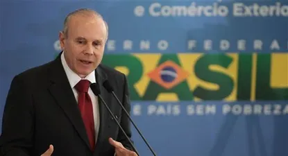 Brasil descarta medidas para contener el real