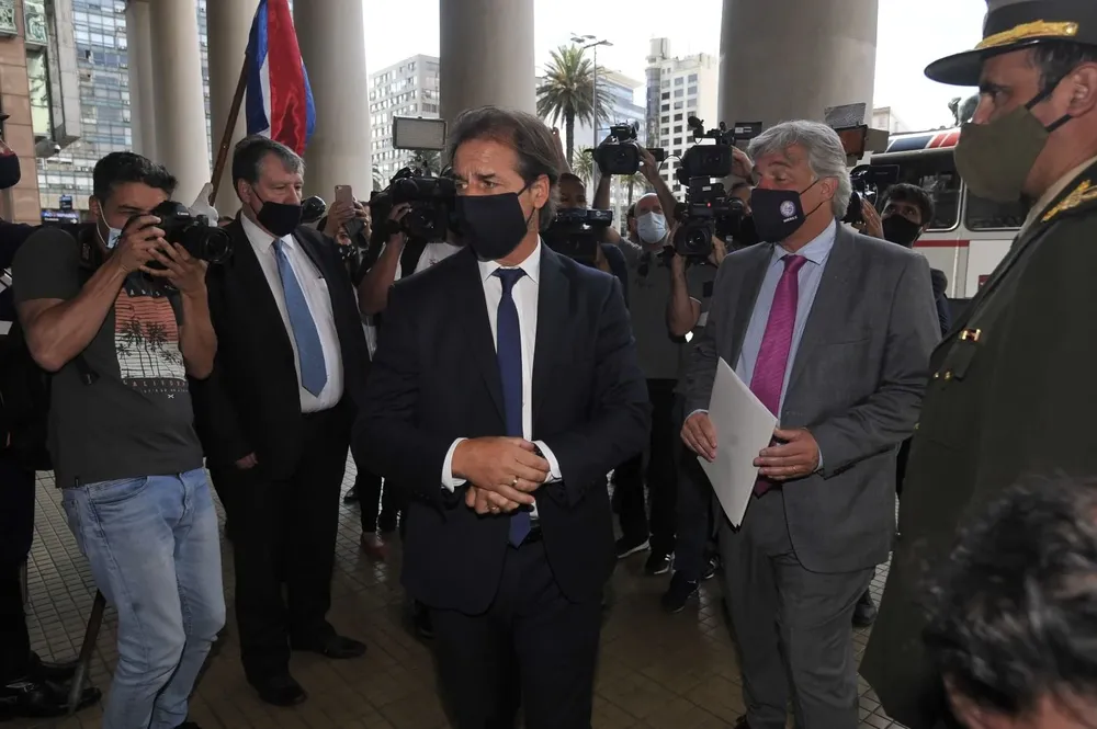 El presidente viajará a Chile este jueves.