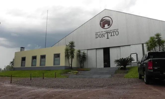 El Centro de Ventas Ganaderas Don Tito está en el kilómetro 225,5 de ruta 26