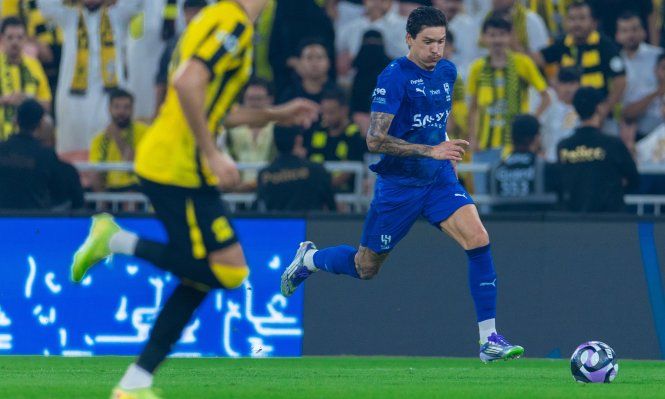 Darwin Núñez de Al-Hilal ante Al-Ittihad por la Saudi Pro League