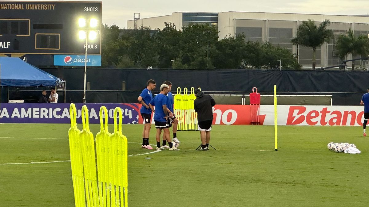 Juega De Arrascaeta: los anuncios de tormenta en Miami permitieron ver el equipo para el debut de la selección de Uruguay y a Marcelo Bielsa no le gustó