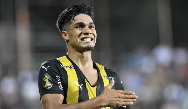 Arezo será titular en el clásico ante Nacional