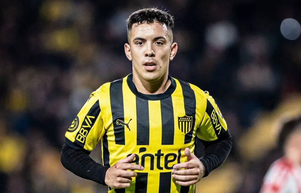 Leo Fernández ante River Plate