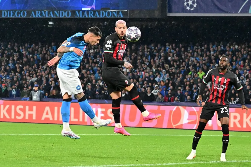 Mathías Olivera y Theo Hernández