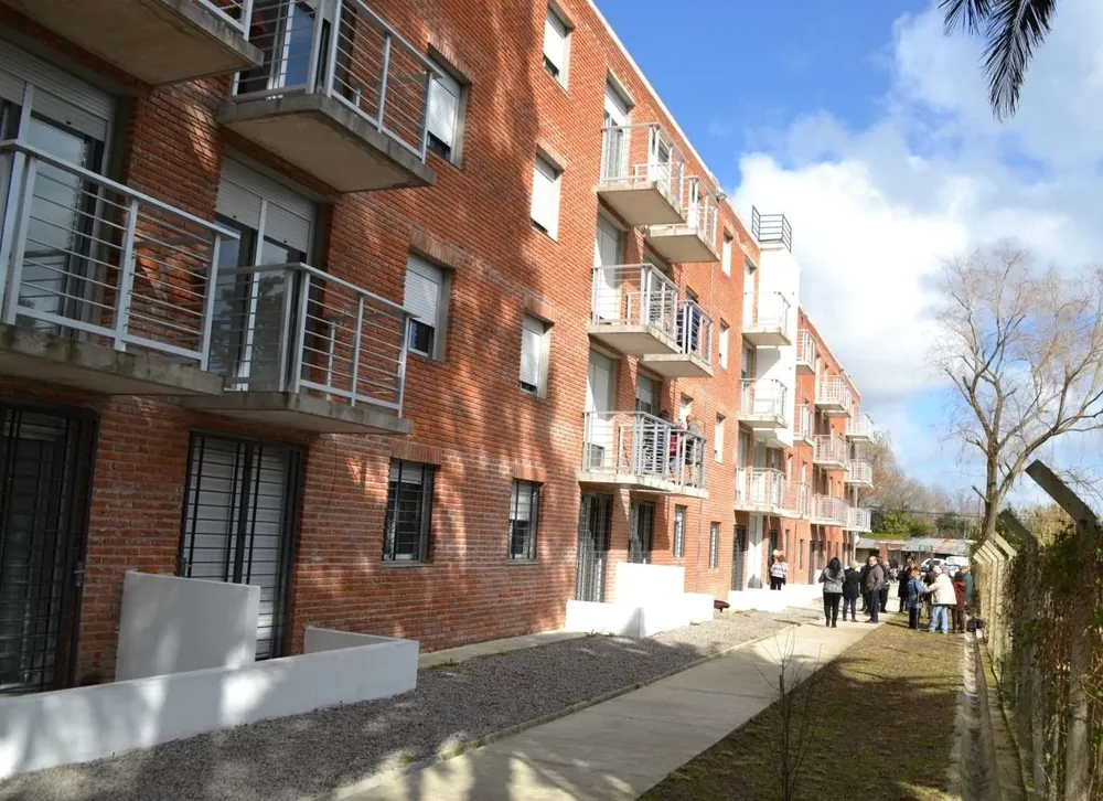 Viviendas en el Parque Rivera que el BPS y el Ministerio de Vivienda entregaron para jubilados y pensionistas