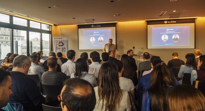 Urudata lidera el debate sobre inteligencia artificial y anticipa lo que las empresas ya están planificando