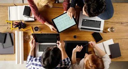 Desde hace décadas que la economía mundial está cambiando, no sólo en los tipos de negocios existentes sino en las formas de desarrollarlos