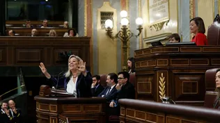 La diputada del PP Macarena Montesinos interviene este jueves en el pleno del congreso en el que se debate sobre la corrupción.