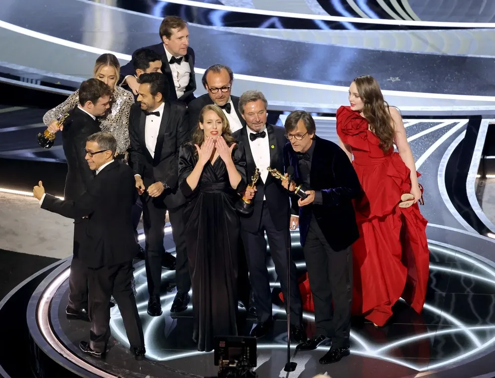 El equipo de CODA con su Oscar
