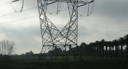 Torre de transmisión eléctrica