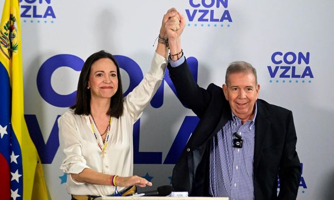 María Corina Machado, en conferencia de prensa con Edmundo González, pidió calma a las personas que han salido a las calles a protestar luego de anunciarse los resultados de las elecciones.