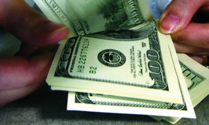 Incesante caída del dólar
