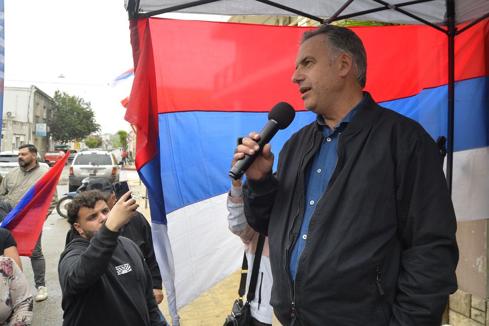 Yamandú Orsi en un acto. Archivo