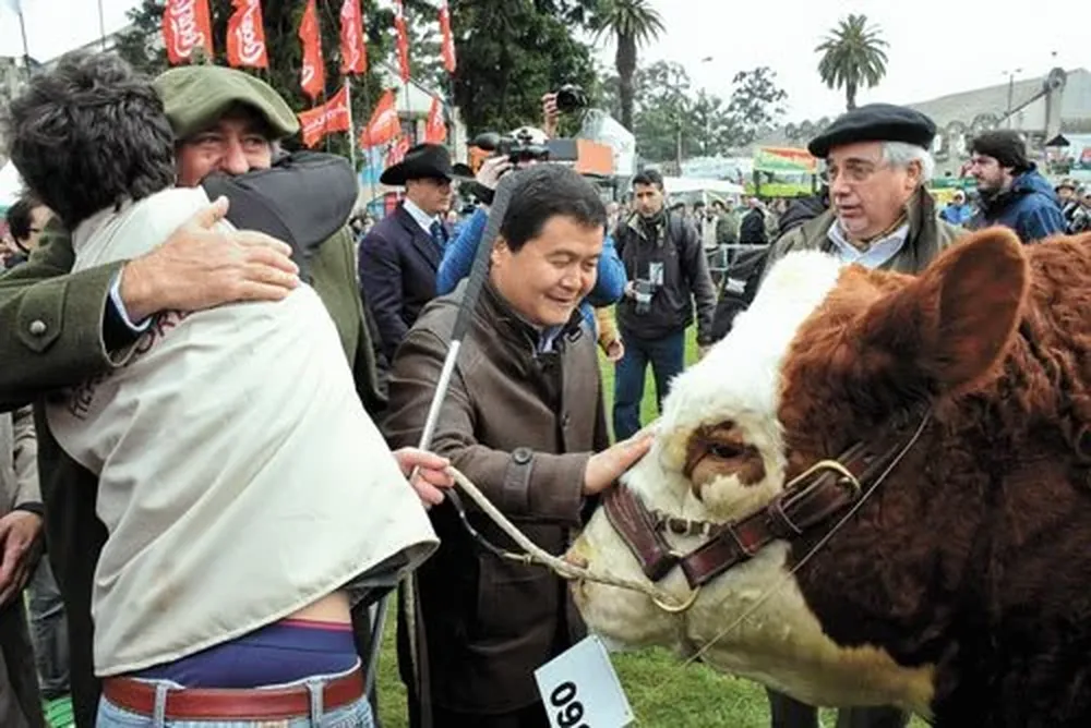 El embajador de China y el ministro Aguerre se verán nuevamente, pero en Beijing