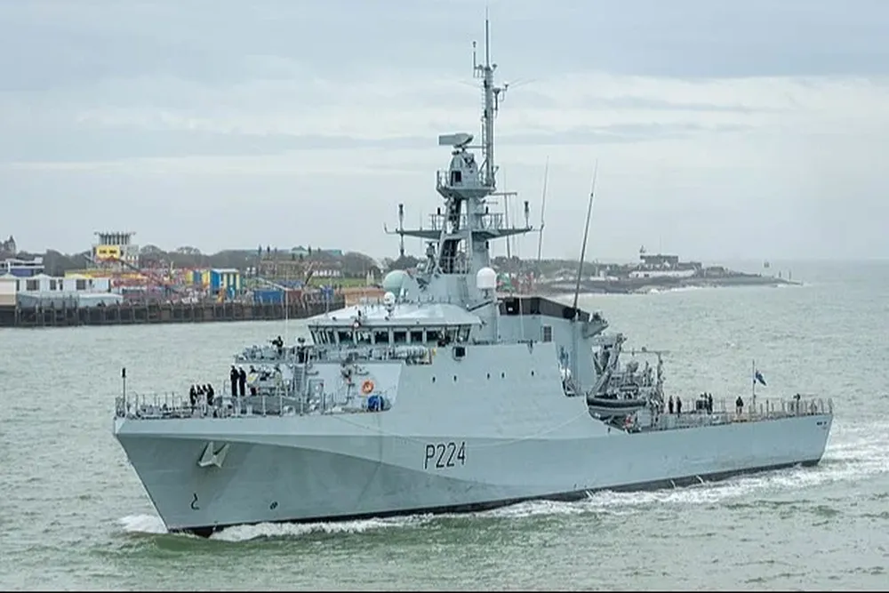 El HMS Trent, la nave de guerra que el Reino Unido envió a Guyana.