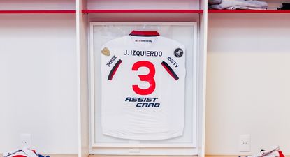 El cuadro para Juan Izquierdo en el vestuario de Los Céspedes