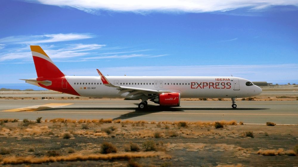 EuropaPress_6666296_avion_iberia_express