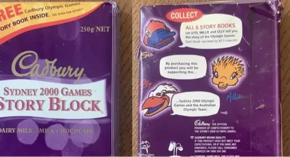 Un trabajador de supermercado encuentra una tableta de chocolate caducada en sus estanterías hace más de 24 años