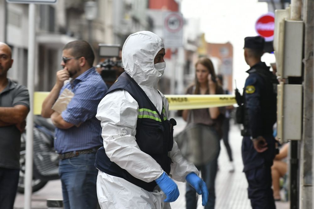 "Podía haber sido el robo del siglo": desbaratan banda que excavaba un túnel en Ciudad Vieja para robar un banco