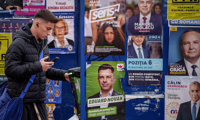 Carteles con propaganda electoral