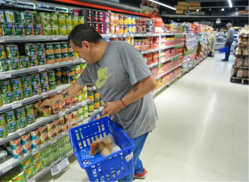 El rubro que más aumentó en enero fue cuidado personal, protección social y otros productos.