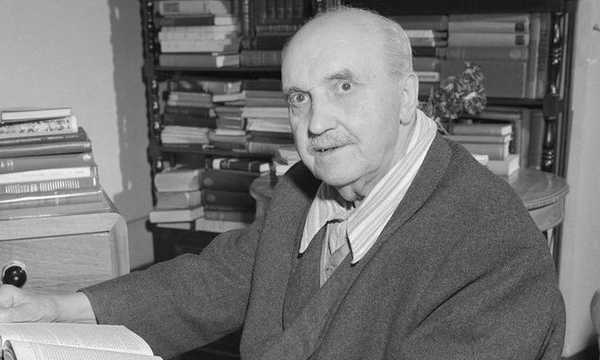 George Santayana en su habitación en el hospital de las Hermanas Azules de Roma.