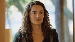 Muere a los 33 años Kelley Mack, actriz de The Walking Dead, por un tumor cerebral.