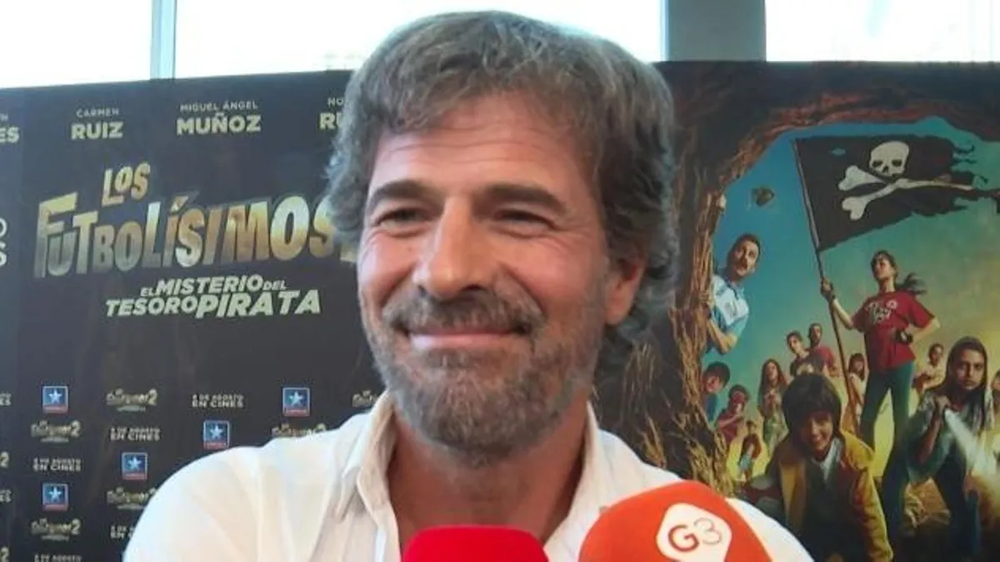 Rodolfo Sancho en el estreno de la película Futbolísimos 2