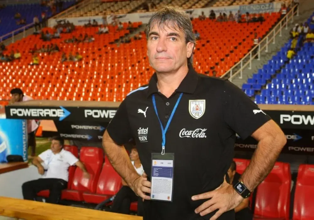 Juan Verzeri, el último DT celeste en llevar a una juvenil a una final del Mundial Sub 20.