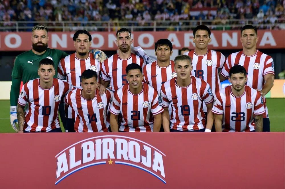 La selección de Paraguay antes de jugar contra Perú