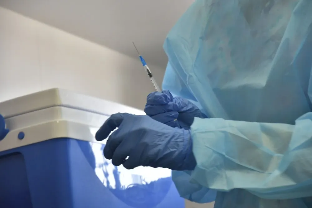 El incidente se produjo entre las 8 y las 14 horas en el vacunatorio de Sociedad Médica Universal