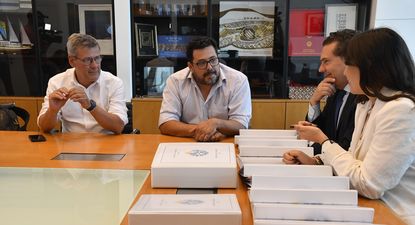 en reunion con autoridades entrantes, el gobierno presento alternativas al proyecto neptuno