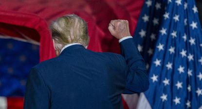 ¿Se echó para atrás? Donald Trump suaviza su promesa de dar Green Cards a inmigrantes graduados en EEUU