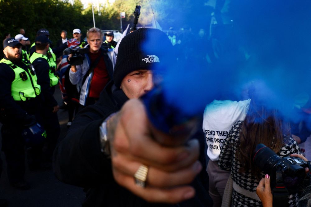 El 31 de agosto se produjeron manifestaciones después de que el gobierno británico obtuviera un fallo judicial que impidió el desalojo de solicitantes de asilo de un hotel en Epping.