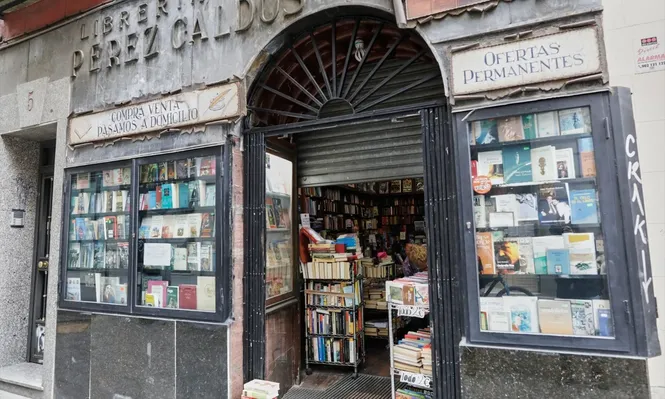 Librería Pérez Galdós, calle de Hortaleza 5.