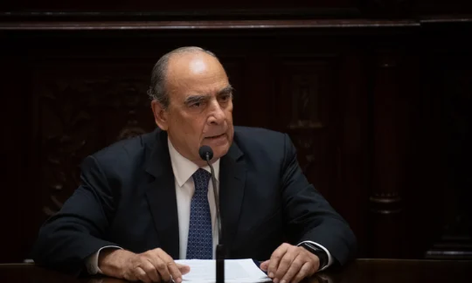 Francos mantiene reuniones con la oposición y destacó la importancia de las alianzas en un contexto de minoría parlamentaria.