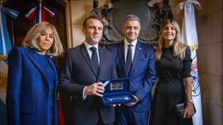 Macron homenajeó a las monjas francesas y recibió de Jorge Macri la Llave de la Ciudad