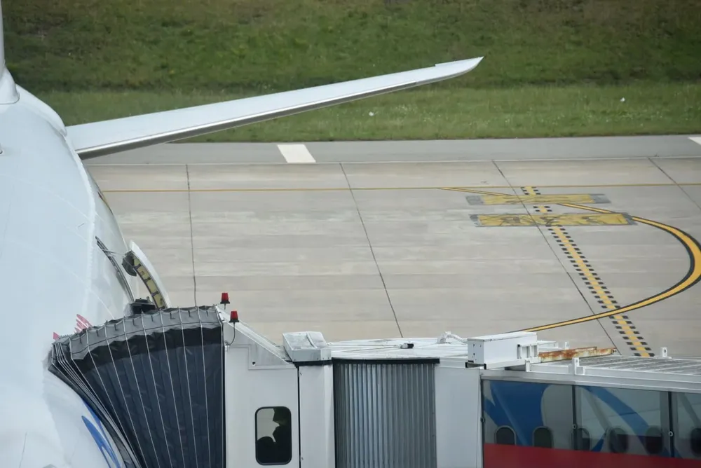 Avión en el Aeropuerto de Carrasco