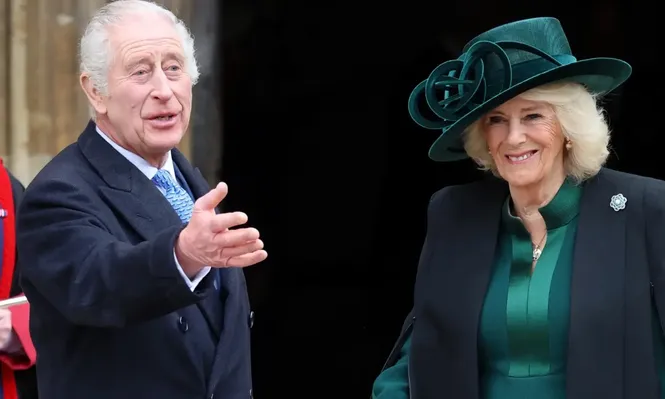 Carlos III y Camila.