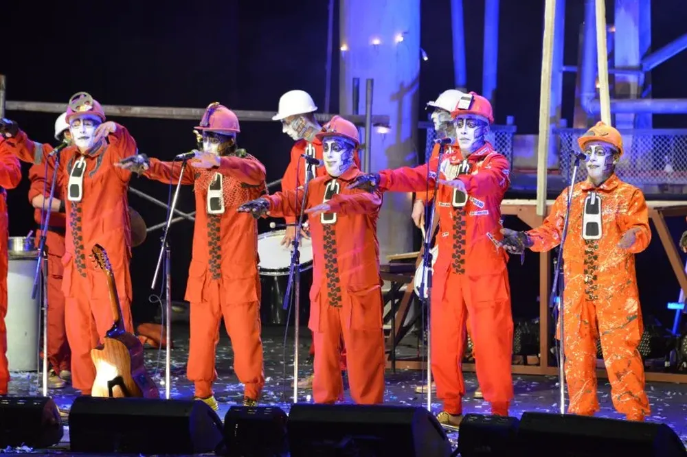 La murga Curtidores de Hongos, eliminada del concurso, estará en el club Malvín.